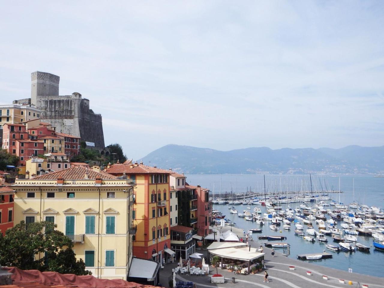 Mansarda Laura Apartment Lerici Exterior photo
